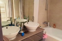 Room, Brussels, Bedrooms: 4
