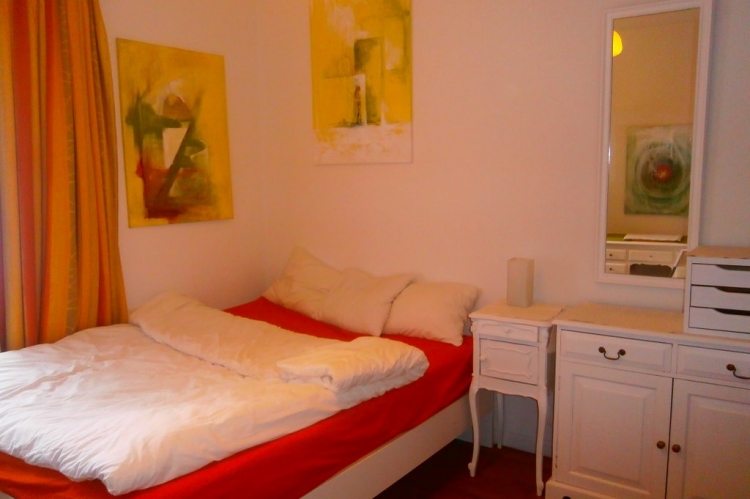 Room, Brussels, Bedrooms: 2