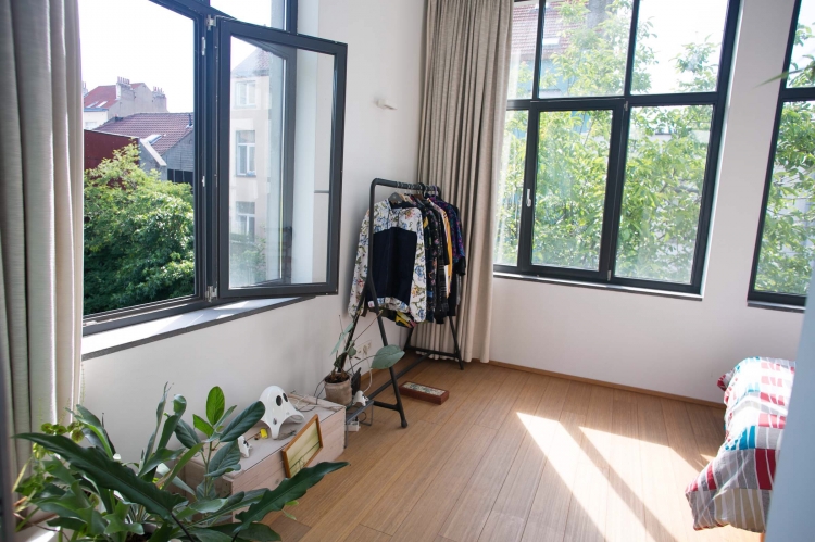 Room, Brussels, Bedrooms: 4