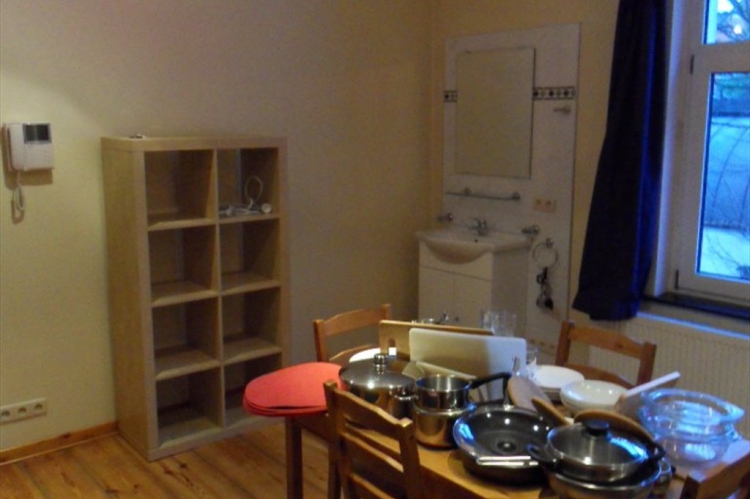 Room, Brussels, Bedrooms: 1