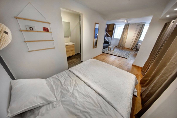 Room, Brussels, Bedrooms: 1
