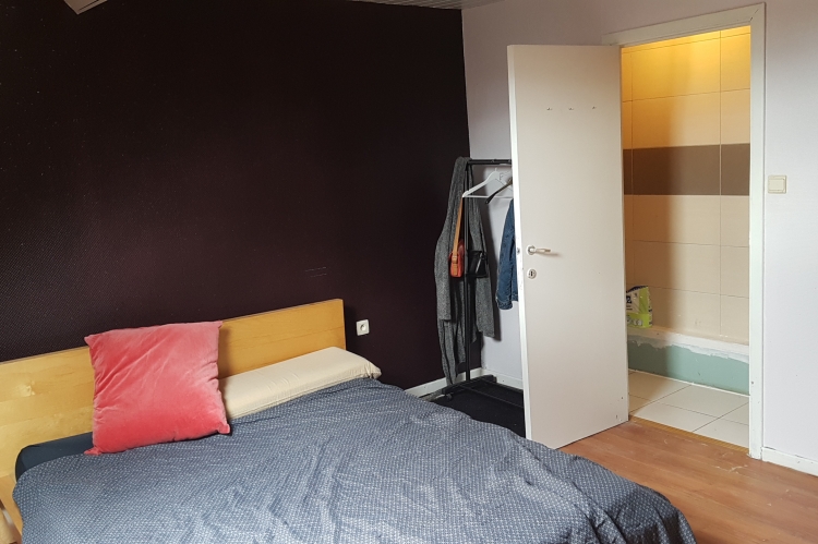 Room, Brussels, Bedrooms: 1