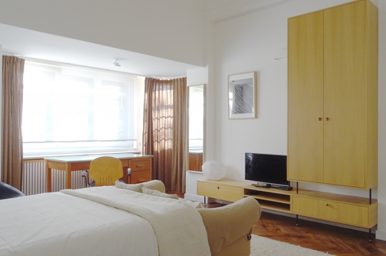 Room, Brussels, Bedrooms: 1