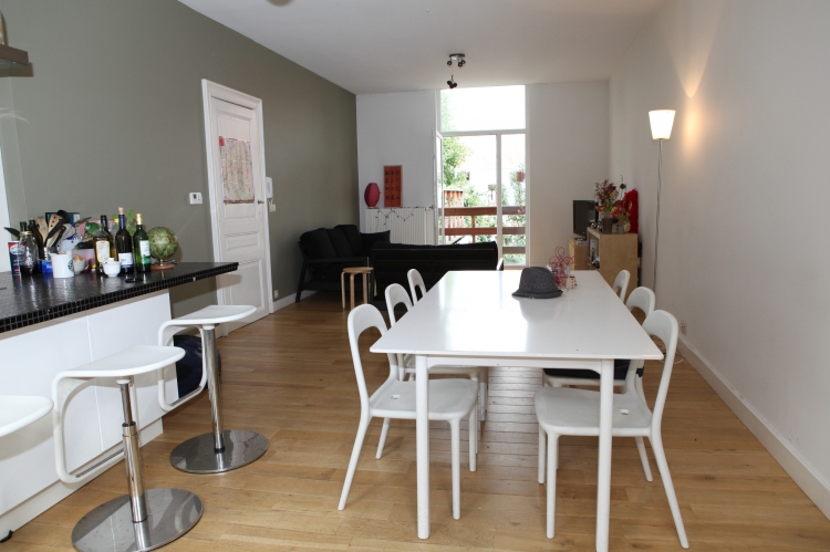 Room, Brussels, Bedrooms: 4