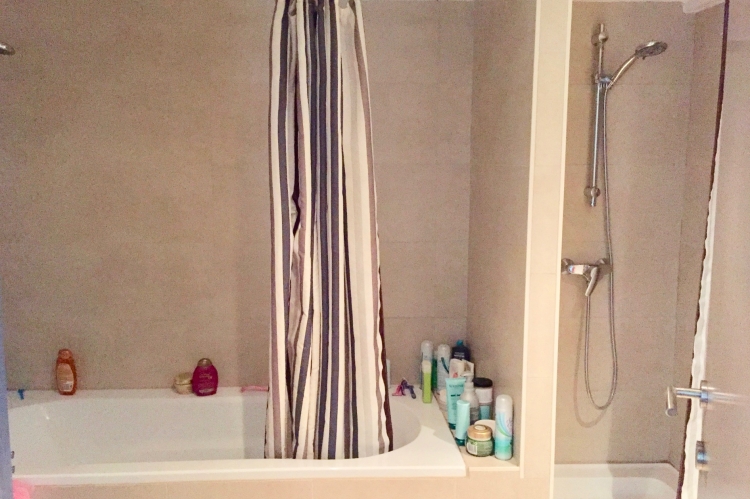 Room, Brussels, Bedrooms: 4