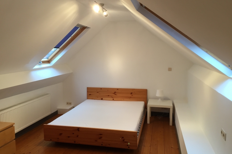 Room, Brussels, Bedrooms: 4